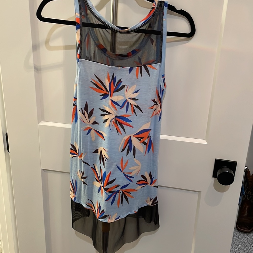 Tank top - Picture 2 of 3